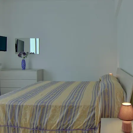 Apartman Palazzina Romani-romani Holidays *