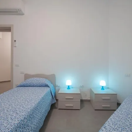 Apartman Palazzina Romani-romani Holidays