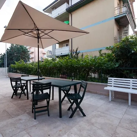 Apartament Palazzina Romani-romani Holidays