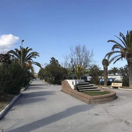 アパート Palazzina Romani-romani Holidays *