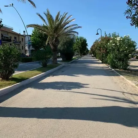 アパート Palazzina Romani-romani Holidays